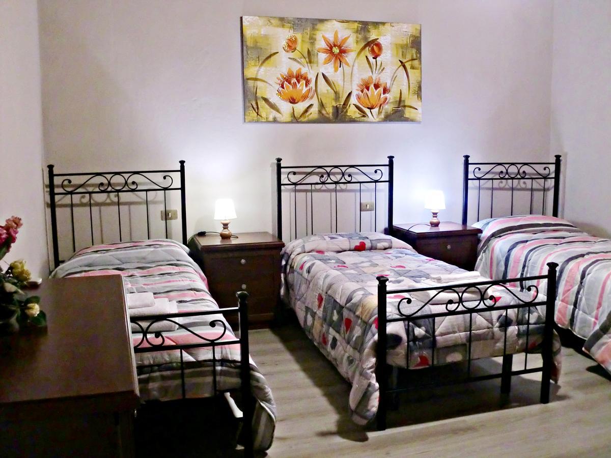 Tuscan Sun Holiday Apartments Lucca Rum bild